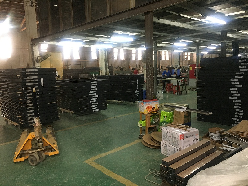 鋁合金門窗10大品牌廠家該如何在門窗市場(chǎng)中占據(jù)有利的市場(chǎng)地位？